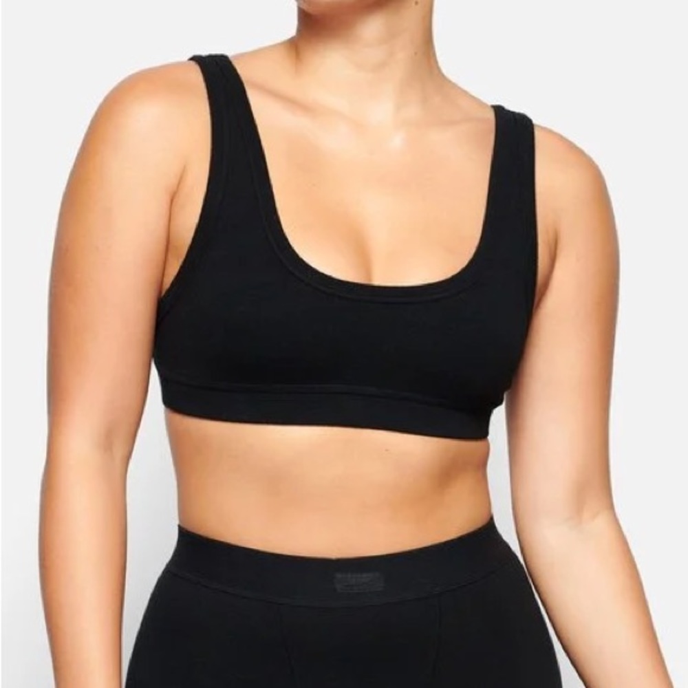 Skims Outdoor Basics Scoop Neck Bralette - Onyx
